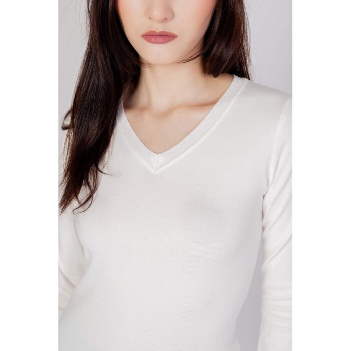 Guess White Cotton Tops & T-Shirt - Image 3
