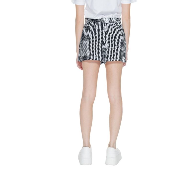Only Black Viscose Short - Image 2