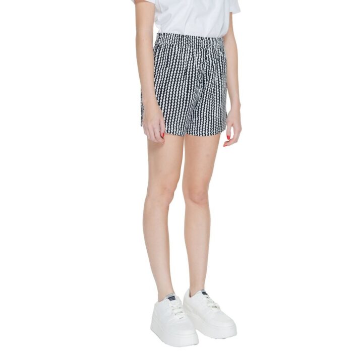 Only Black Viscose Short - Image 4