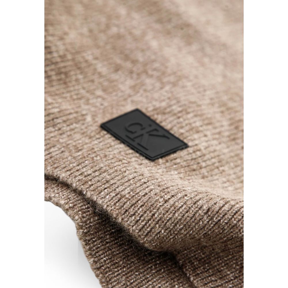 Calvin Klein Jeans Brown Marabou Scarf - Image 3