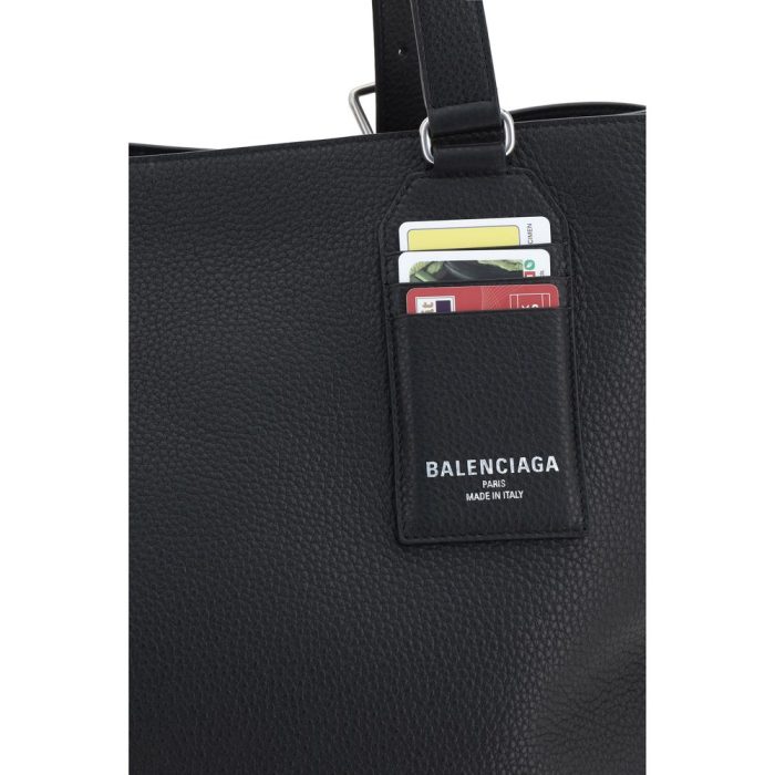 Balenciaga Card detail Shoulder Bag - Image 4
