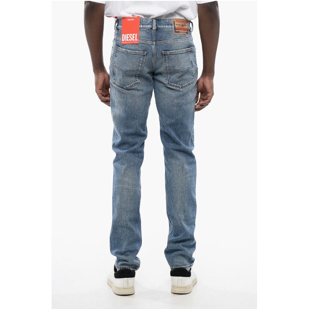 Diesel Mid Waist Slim Fit 1995 D-SARK Distressed Jeans 18cm L34 - Image 2