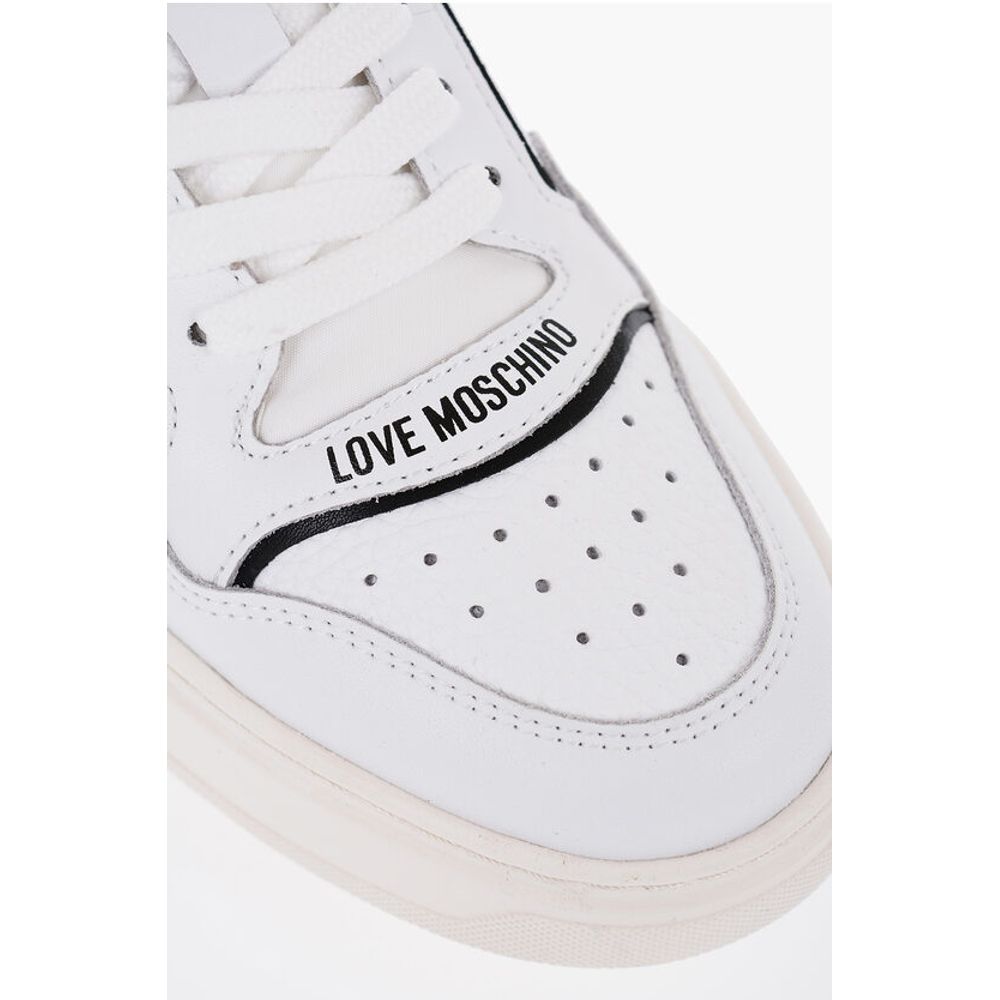 Moschino LOVE Textured Leather BOLD40 Low-Top Sneakers with Contrast - Image 4