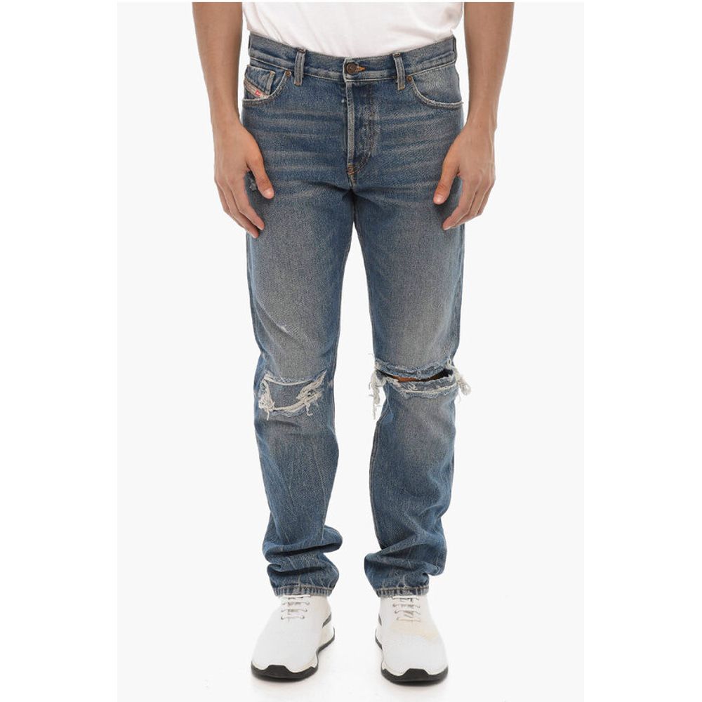 Diesel Mid Waist Slim Fit 1995 D-SARK Distressed Jeans 18cm