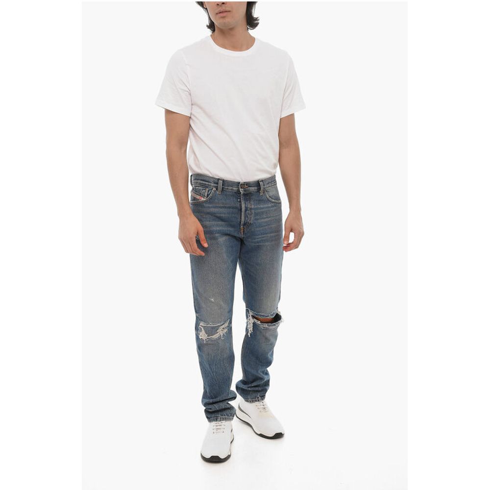 Diesel Mid Waist Slim Fit 1995 D-SARK Distressed Jeans 18cm - Image 4