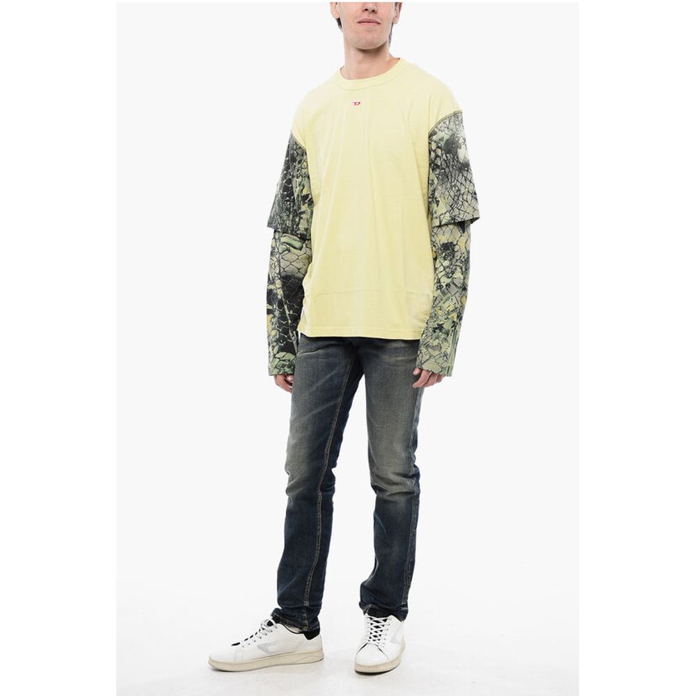 Diesel RED TAG Cotton T-WESHER-N5 Crew-neck T-shirt with Animal Mot - Image 4