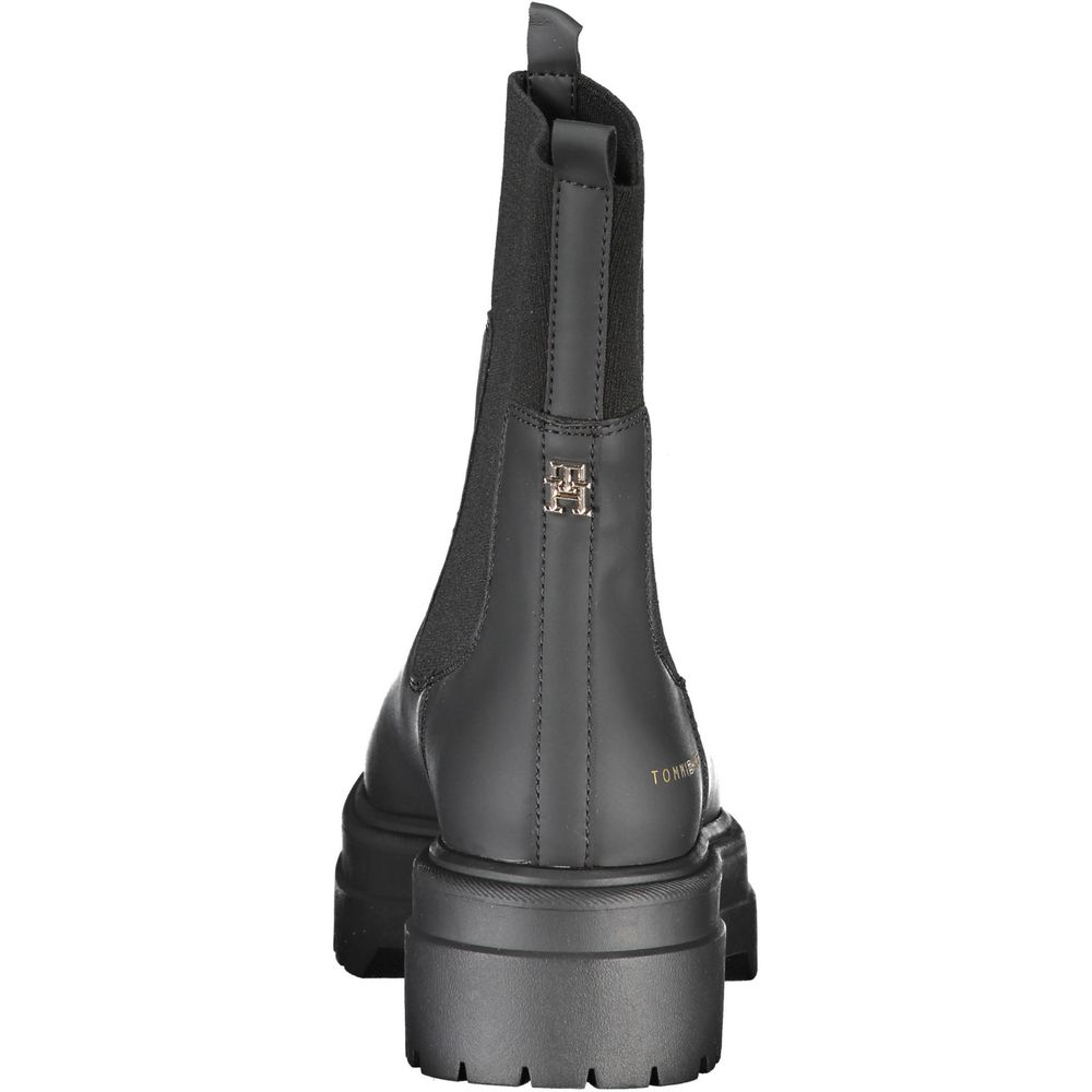 Tommy Hilfiger Elegant Ankle Boot with Contrast Details - Image 3